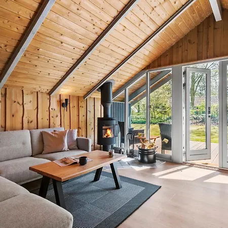 Semesterbostad Gorgeous In With Sauna *